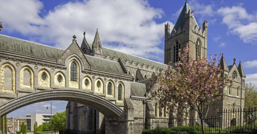 Christ Church Cathedral Entrance Ticket & Self-Guided Tour - Starting at the Welcome Desk: getting oriented fast