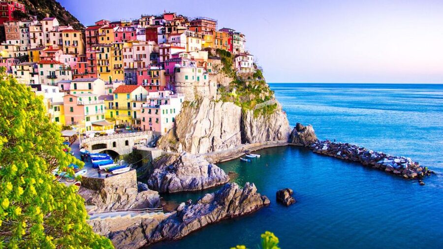 Cinque Terre Audioguide - TravelMate app for your smartphone - How you get started: activation code and instant use