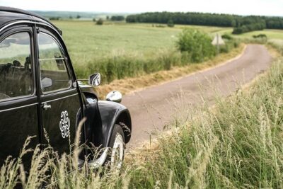 Citroën 2CV Bourgogne rental • Self-guided getaway - Driving a 2CV here: practical tips that make the day easier