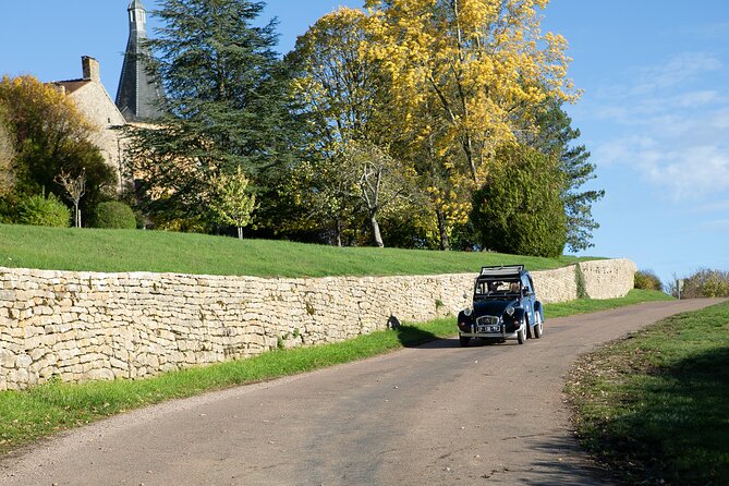Citroën 2CV Bourgogne rental • Self-guided getaway - Price and value: why $301 per group can make sense
