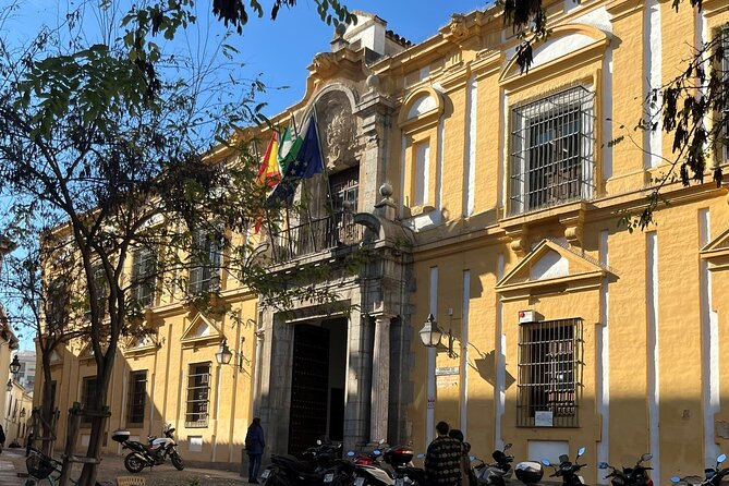 City of Caliphs: A Self-Guided Walking Tour of Córdoba’s History - Patios, Calleja de las Flores, and the Orange Tree Courtyard