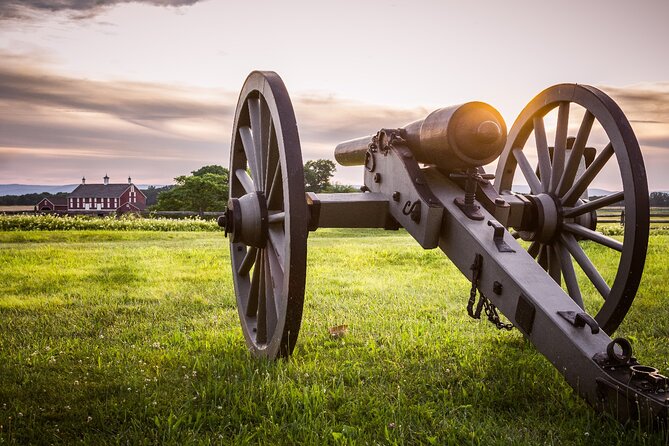 Civil War Battlefields Self-Guided Audio Driving Tour Bundle - Day 1 Gettysburg: From Heritage Center to Lincoln’s Graveyard