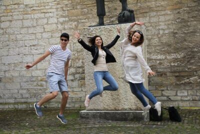 Coimbra Scavenger Hunt and Sights Self-Guided Tour - Starting at Restaurant Jardim da Manga and Your First Big Target: Igreja de Santa Cruz