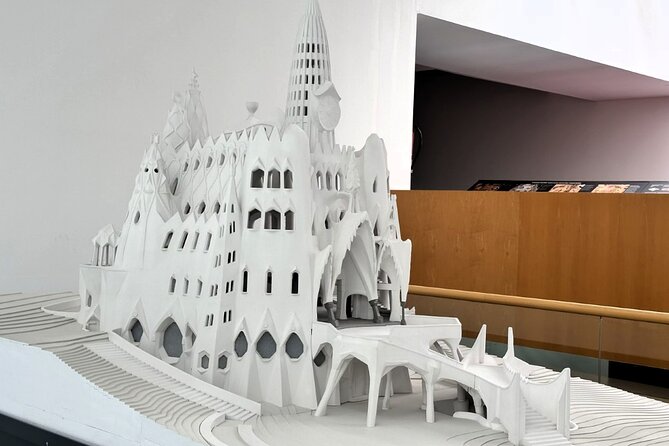 Colonia Guell & Gaudi's Crypt Admission Ticket with Audioguide - Who should book this ticket, and who might skip it