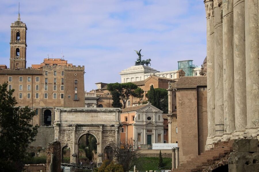 Colosseum Entry with digital audioguide and arena option - Practical tips that make the app experience work