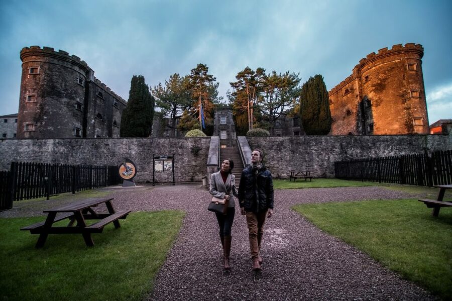 Cork: City Gaol Tour with Audio Guide - Entering the grounds: where the style sets your expectations