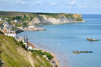 D-Day private tour Omaha Beach from Caen with audio guide. - Stop 1: Office De Tourisme De Caen and liberation context