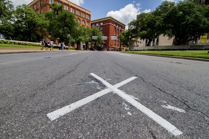 Dallas JFK Assassination Self-Guided Audio Driving Tour - App setup that you should do before you drive