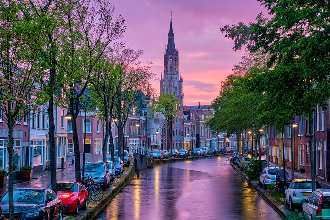 Delft: City Walk with Audio Guide in 7 Languages on your Phone - Beestenmarkt: where cattle markets once ruled the square