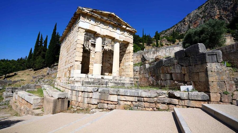Delphi: Audiovisual self-guided tour with 3D models - Who this self-guided Delphi tour suits best