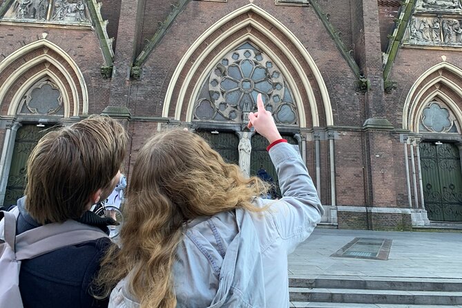 Discover Ghent with a self-guided Outside Escape city game tour! - Geeraard de Duivelsteen: the devil castle and the trading settlement story