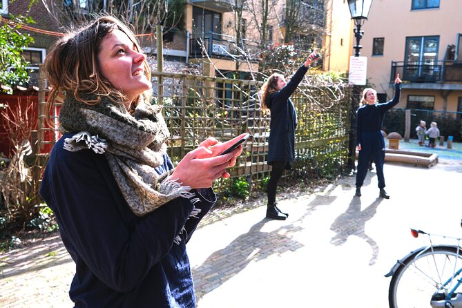 Discover Gouda with a self-guided Outside Escape city game tour! - Stop 1: Gouda Cheese Experience, and what to do before you walk on