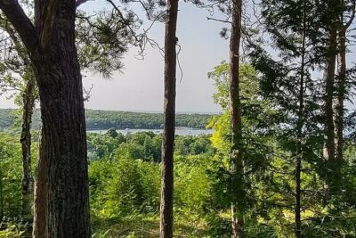 Door County’s Northern Peninsula: A Self-Guided Drive - Baileys Harbor pass-by: the Blue Ox comfort-food detour