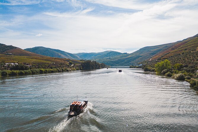 Douro Valley: Rabelo Boat Tour with Audio Guide - The UNESCO view: what you’re really looking at