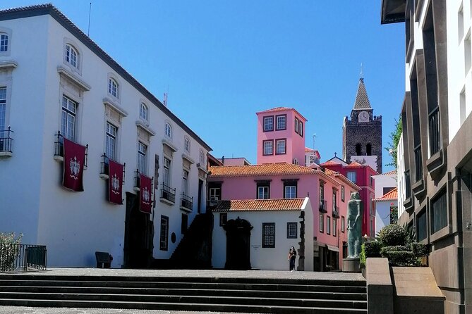 Downtown Funchal: A Self-Guided Audio Tour Through the Old City - The Old Town Walk: Every Stop in Order (and What to Look For)