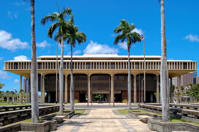 Downtown Honolulu Self Guided Walking Audio Tour - From Aloha Tower to Kamehameha: the story starts fast