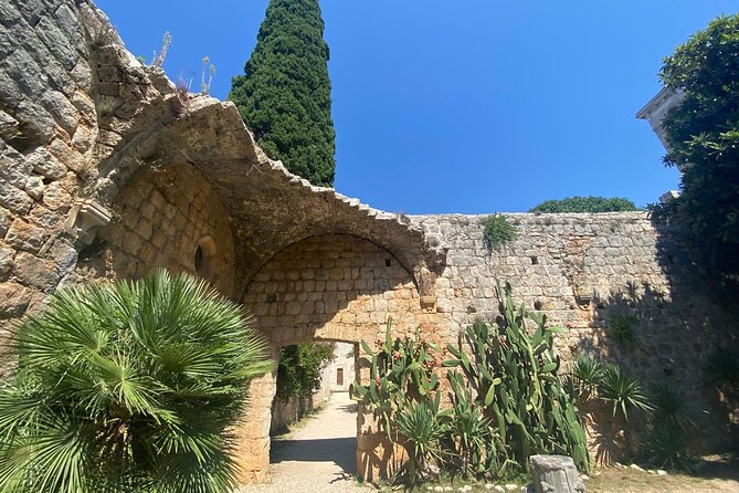 Dubrovnik Game Of Thrones self-guided tour with mobile app - How the Tour App Keeps You Moving (Offline, Repeatable, Clear)