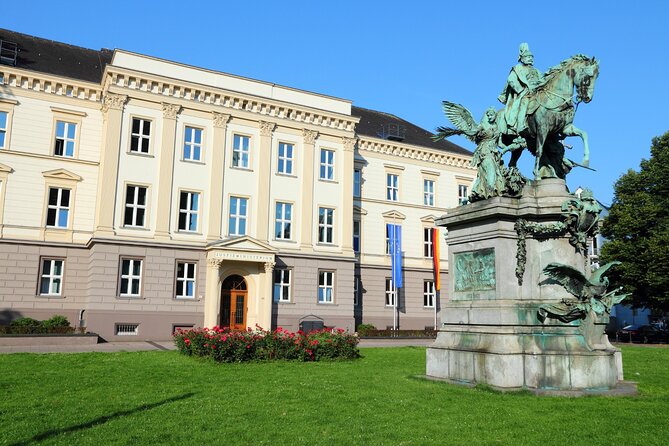 Düsseldorf Scavenger Hunt and Highlights Self Guided Audio Tour - Stories, audio/text, and local tips you can use right away