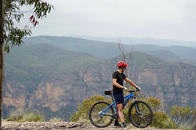 E-bike (electric) - Blue Mountains - Hanging Rock - SELF-GUIDED Hire Service - Meeting Sam in Blackheath: helmets, setup, and fast confidence