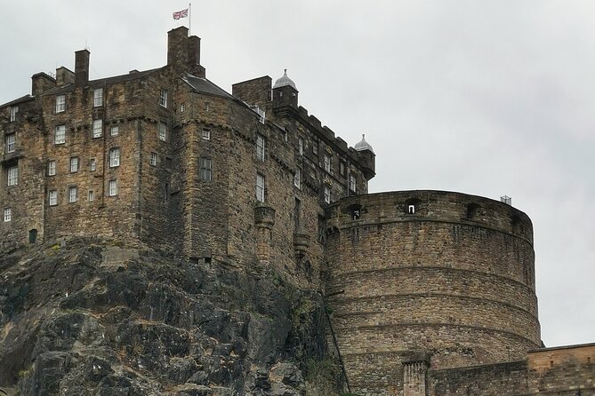 Edinburgh Old Town Private Self-Guided Tour - Scottish Politics on Foot: Why Scotland Still Has a Parliament