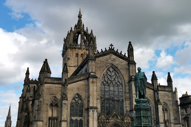 Edinburgh Old Town Private Self-Guided Tour - John Knox and Edinburgh: Religion as City Memory