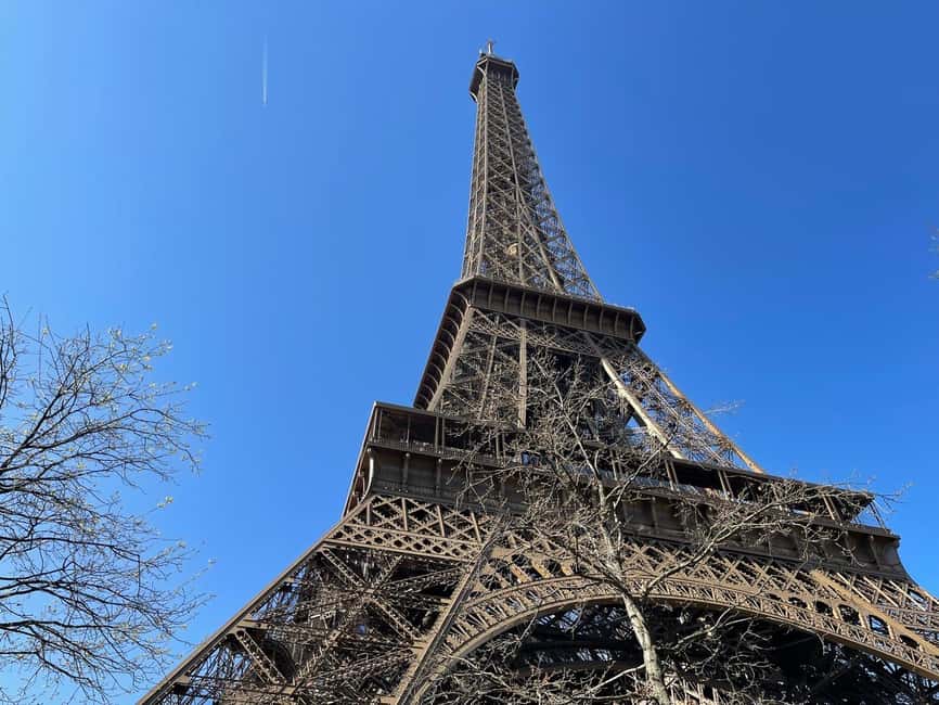 Eiffel Tower Entry: Summit or 2nd Floor with Audioguide - The 1st-floor glass walkway: the thrill moment (and the warning)
