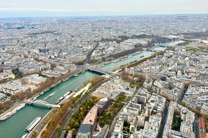 Eiffel Tower Entry with Audio Guide & Summit Upgrade - Tips to get the most out of your Eiffel Tower time