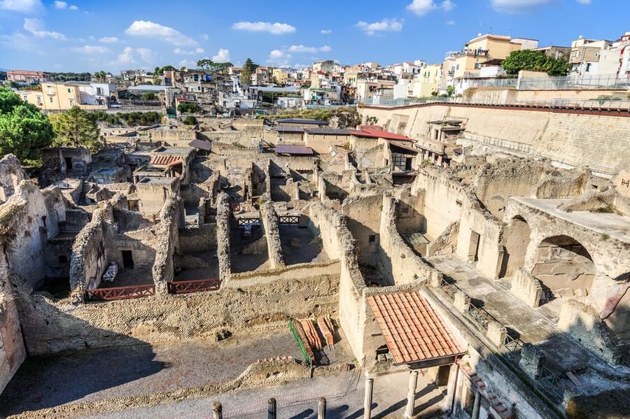 Ercolano: Herculaneum Entry Ticket with Optional Audio Guide - Timing your visit: opening hours and the last admission rules