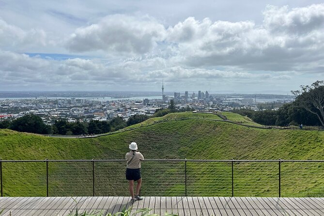 Explore Auckland: Self Guided Audio Tour - Albert Park and the Gateway Sculpture: Small City Beauty With a Story