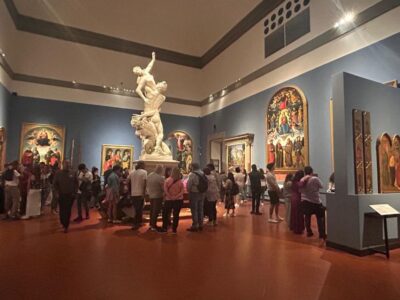 Florence: Accademia Gallery David Entry & Audio Guide App - Skip the Ticket Office: Getting In When Crowds Are High