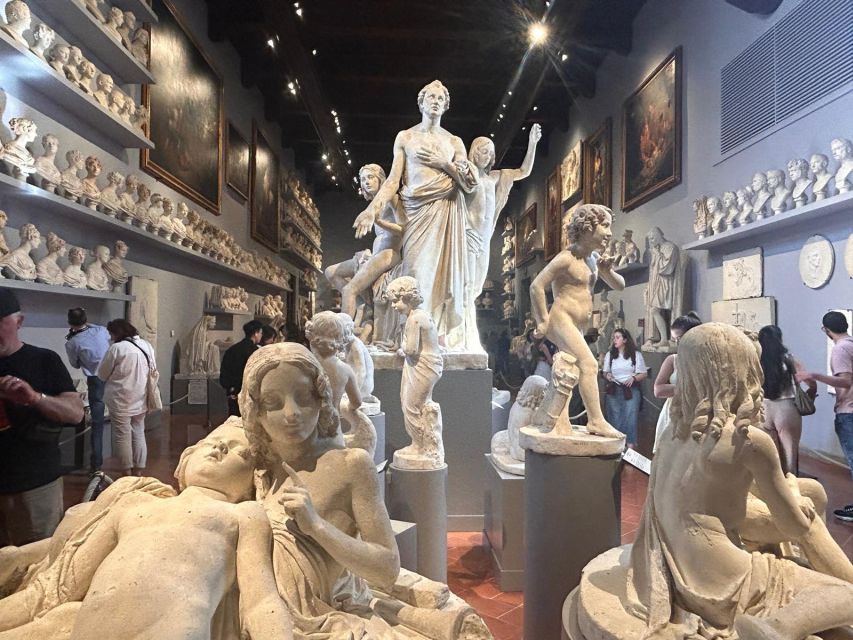Florence: Accademia Gallery David Entry & Audio Guide App - Painting Galleries: Medieval and Renaissance Works (Giotto, Botticelli, and More)