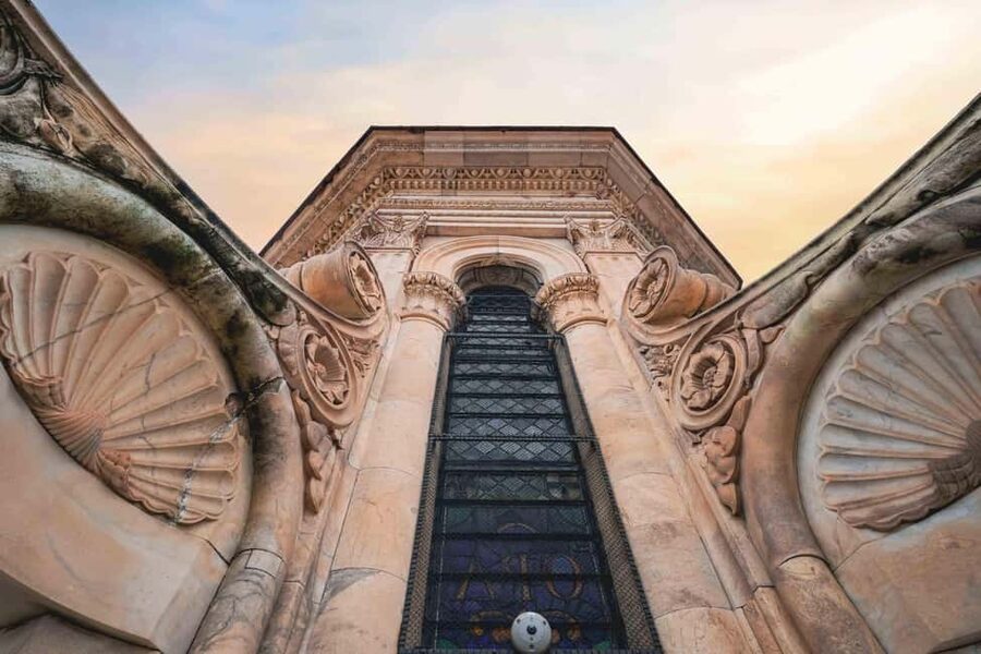 Florence: Dome Climb Entry Ticket with Digital Audio Guide - Digital audio guide on your phone: useful, but don’t expect miracles