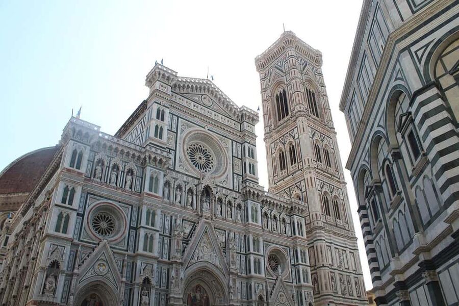 Florence: Duomo Cathedral Hosted Entry with Audio Guide - The 1-hour flow inside Santa Maria del Fiore: what you’re really doing