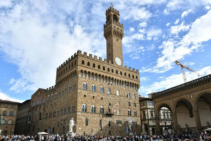 Florence: Palazzo Vecchio Entry Ticket with Audio Guide - Renaissance Art Across the Palace: Vasari, Donatello, Michelangelo
