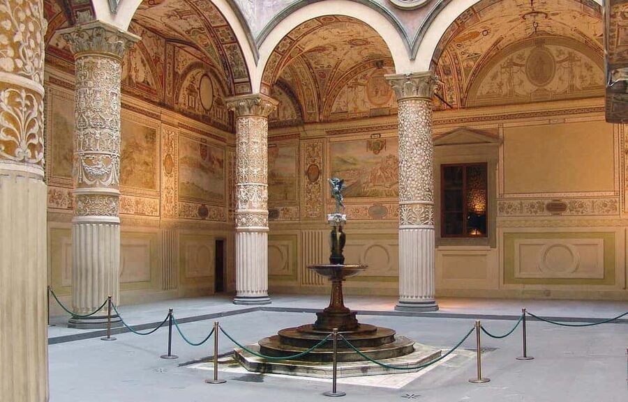 Florence: Palazzo Vecchio Entry Ticket with Audio Guide - Meeting at Piazza della Signoria and Getting Through Security