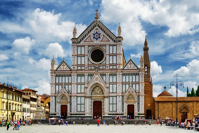 Florence Self-Guided Audio Tour - North Florence start: Santa Maria Novella station, the basilica, and the market buzz