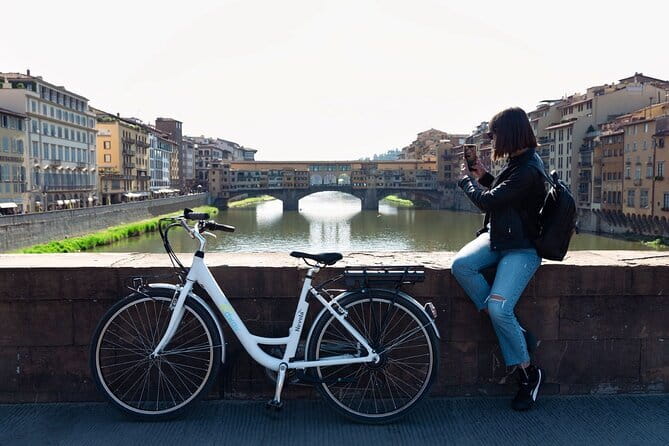 Florence Self-Guided Treasure Hunt & Medici Mystery Walking Tour - Language Options: English or Italian in a Phone Quest