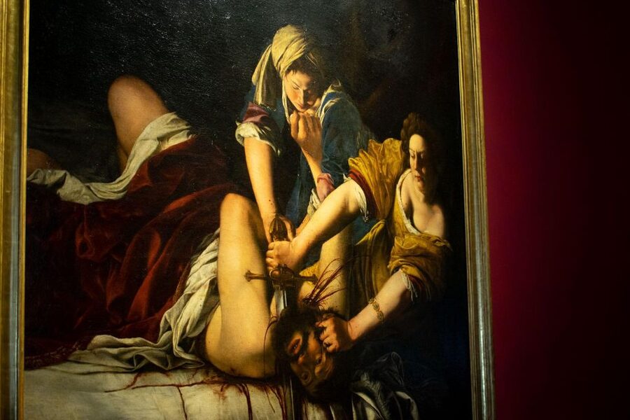 Florence: Uffizi Official timed Entry Ticket & Audio Guide - Views from inside the Uffizi: don’t skip the break