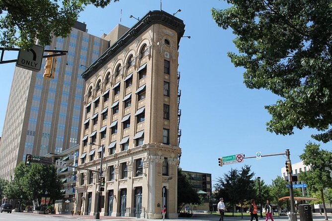 Fort Worth Scavenger Hunt and Sights Self-Guided Adventure - Practical tips so the game feels fun, not exhausting