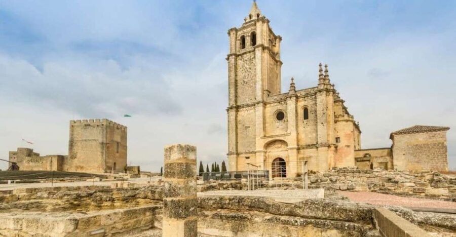 Fortaleza de la Mota Entrance Ticket with Audio Guide - Key Points at a Glance