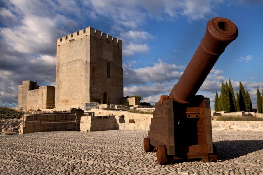 Fortaleza de la Mota Entrance Ticket with Audio Guide - Entering the Fortified Medieval City at La Fortaleza de la Mota