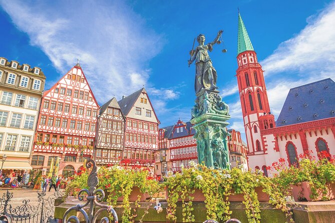 Frankfurt Old Town & Emperors: City Game & Walking Tour - Starting at Altstadt and ending by Römerberg: best time and walking feel