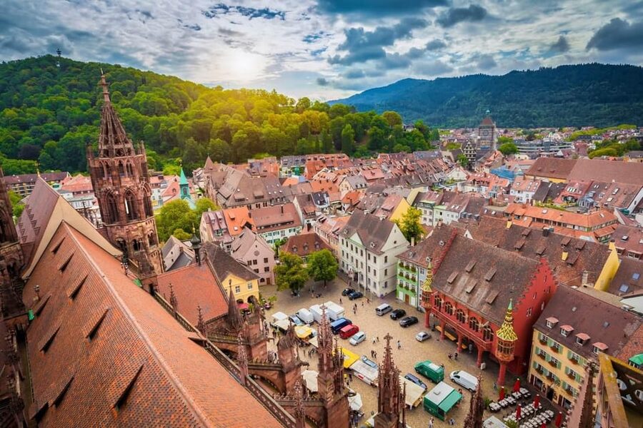 Freiburg im Breisgau: Scavenger Hunt Self-Guided Tour - Timing the 3-hour hunt: plan for walking, pauses, and one German slowdown
