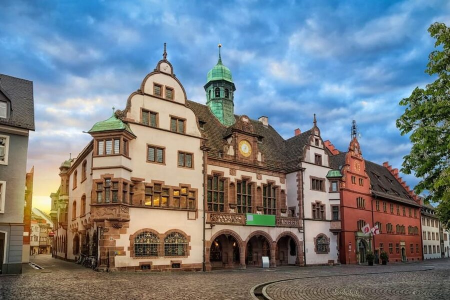 Freiburg im Breisgau: Scavenger Hunt Self-Guided Tour - Old-town flavor stops: Colombischlössle and Historisches Kaufhaus