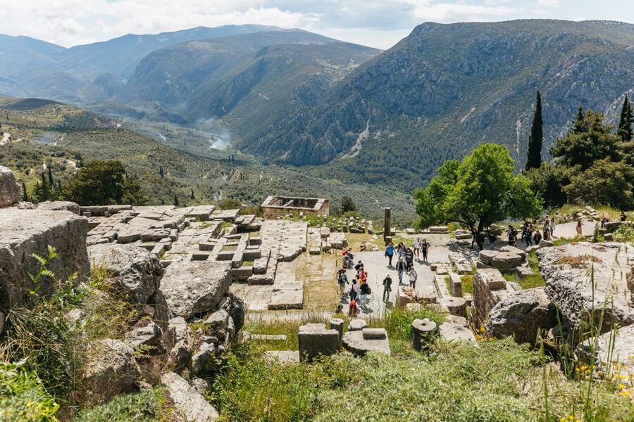 From Athens: Small-Group Delphi, Museum & Arachova Day Trip - Small-Group Feel: The Difference Between Seeing and Getting It
