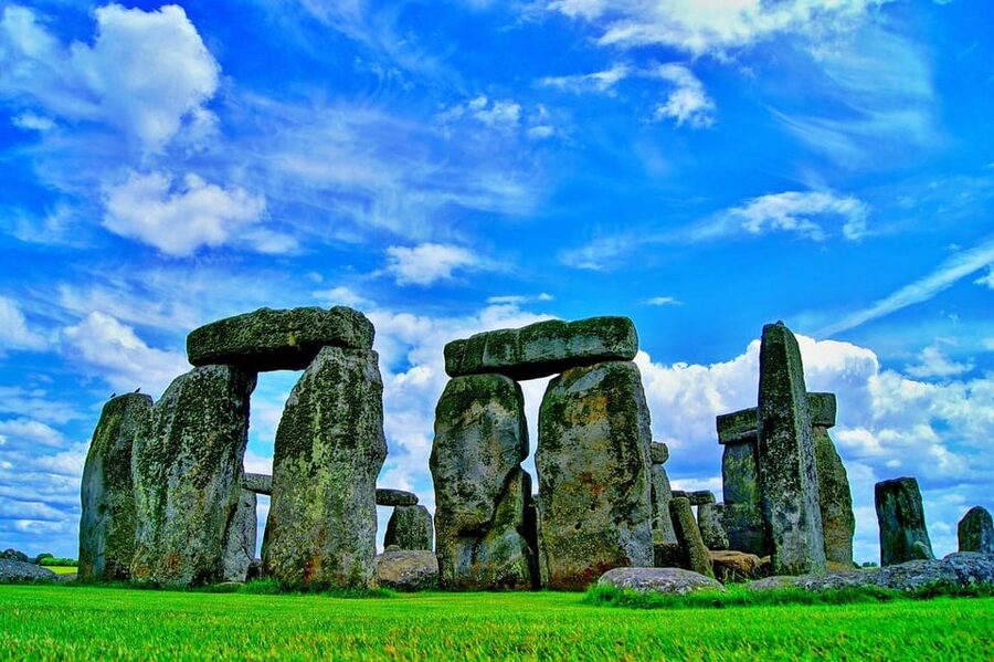From London: Stonehenge Day Trip with Audioguide - Key things to know before you go