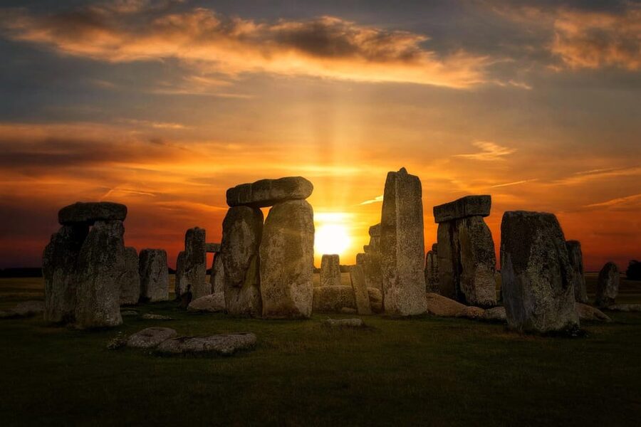 From London: Stonehenge Day Trip with Audioguide - Stonehenge in 3 hours: how to actually use your time