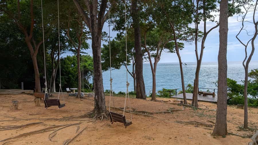 From Pattaya: Self-guided Day Tour to Koh Samet Island - Scooter vs. strolling: flexibility costs about 300 Baht