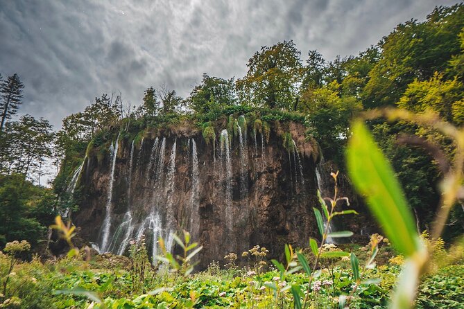 From Split: Self-Guided Plitvice Lakes Day Tour with Boat Ride - Boat ride or electric train: two ways to handle the walking