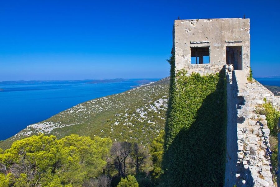 From Zadar: Full-Day Ugljan Self-Guided Bike Tour - Why Ugljan on a bike feels better than a bus ride
